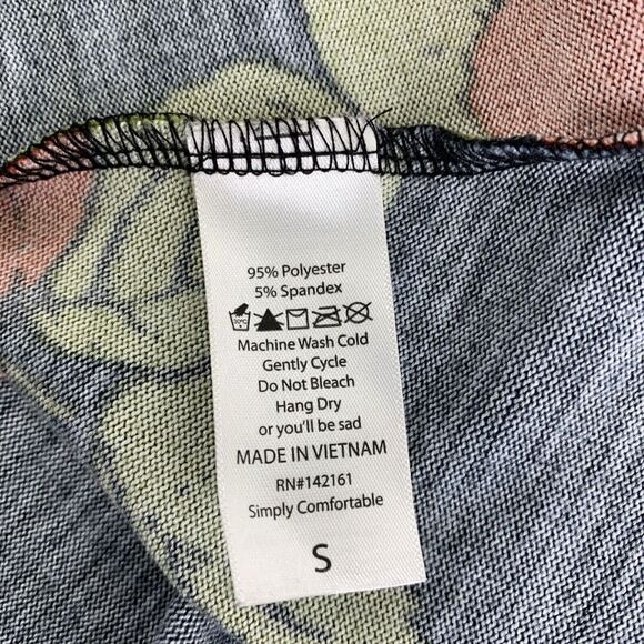 LuLaRoe Elizabeth Sweater V-Neck Long Sleeves Round Hem Tunic Roses Soft Small - Picture 10 of 10